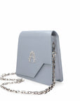 Bolso de piel Arthemisa, color gris, piel lisa, napa, bolso de mano, herraje en metal, accesorio y bolso de lujo, marca 100% mexicana, best seller, bolsa moderna, tamaño mediano, con asa de piel y crossbody, cadena retirable.