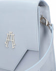 Bolso de piel Arthemisa, color gris, piel lisa, napa, bolso de mano, herraje en metal, accesorio y bolso de lujo, marca 100% mexicana, best seller, bolsa moderna, tamaño mediano, con asa de piel y crossbody, cadena retirable.