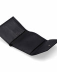Cartera de piel Arthemisa, color negro, piel grabada, napa, herraje en metal, accesorio y bolso de lujo, marca 100% mexicana, cartera chica.