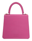 Bolso de piel Arthemisa by Benito Santos, color rosa, piel grabada, bolso de mano, herraje en metal, accesorio y bolso de lujo, marca 100% mexicana, bolsa moderna, tamaño mediano, con asa de piel, cadena retirable, forro de tela, forma cuadrada, plumas avestruz.