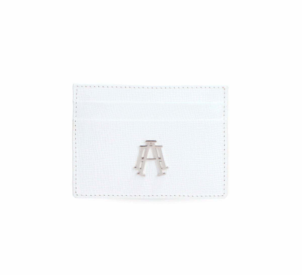 Tarjetero de piel Arthemisa, color blanco, piel grabada, napa, herraje en metal, accesorio de lujo, marca 100% mexicana, 6 compartimentos.